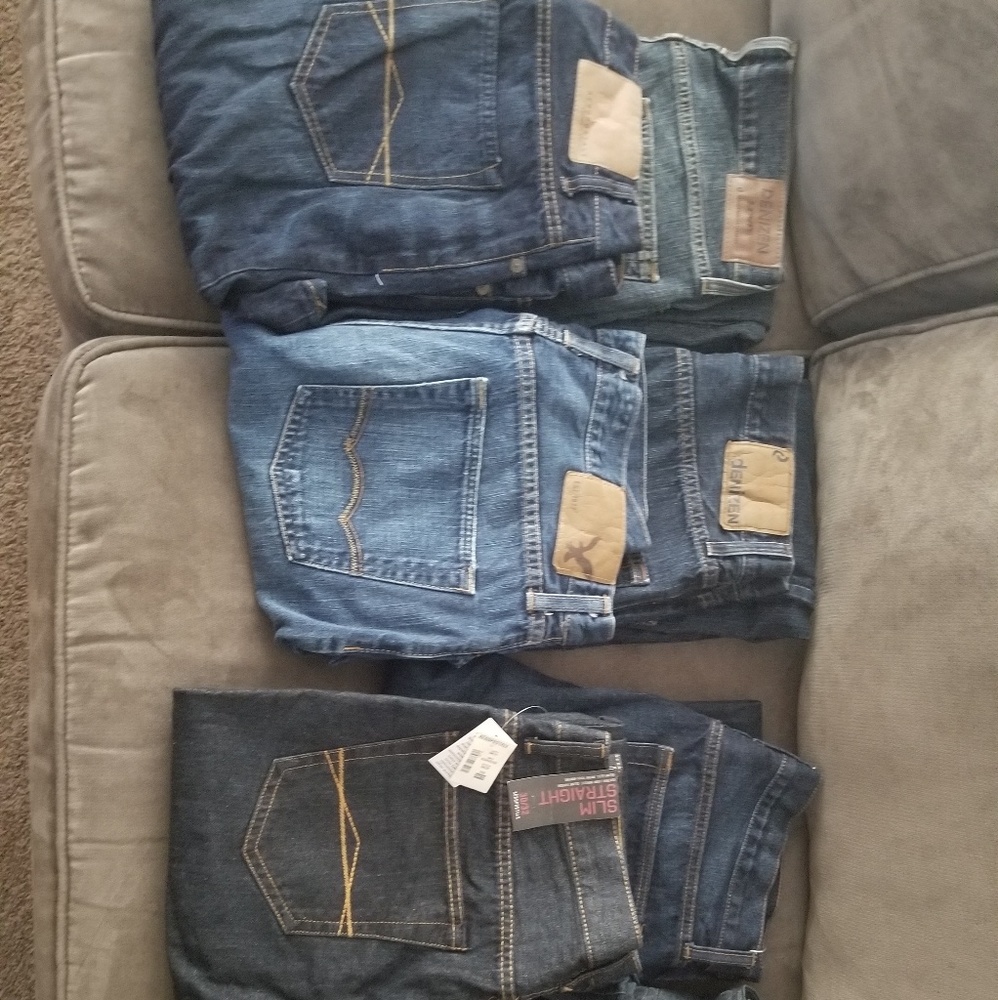 7 pairs men Jeans 30x32 some NWT